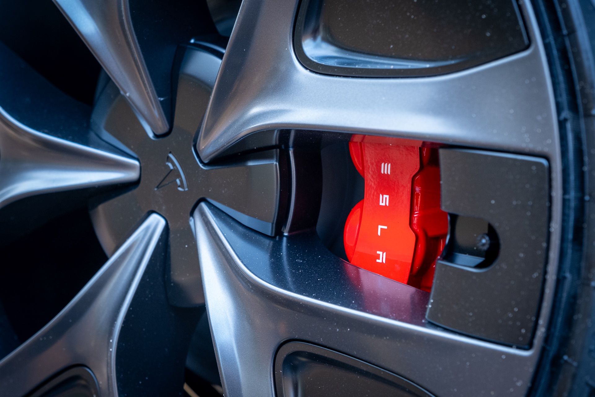 Tesla Model Y Performance (2025)