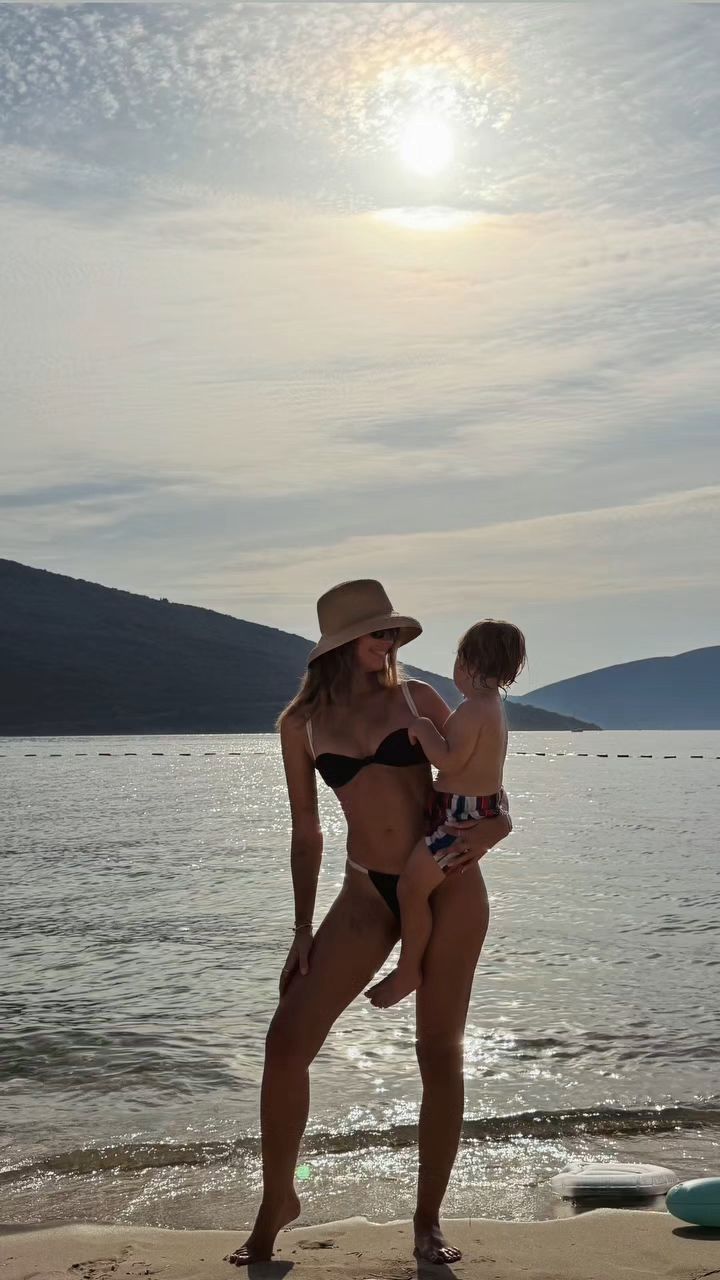 Sandra Kubicka z synem