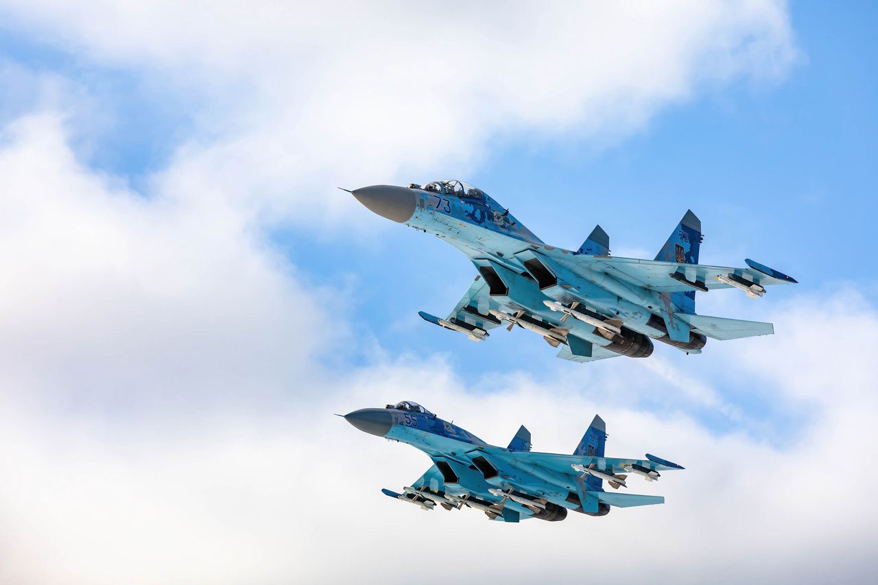 Canadian conservatives used footage of Russian fighter jets in a promotional spot on social media.