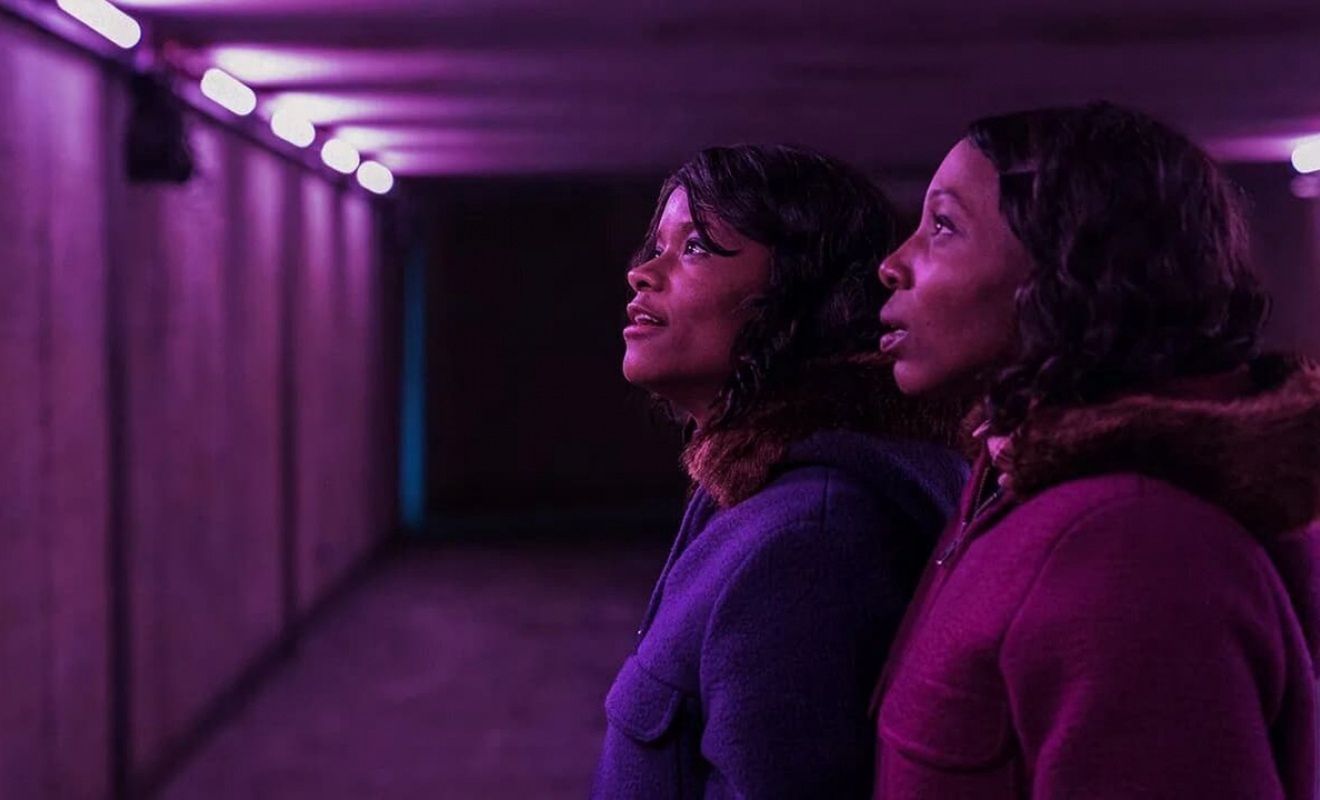 Kadry z filmu "The Silent Twins"