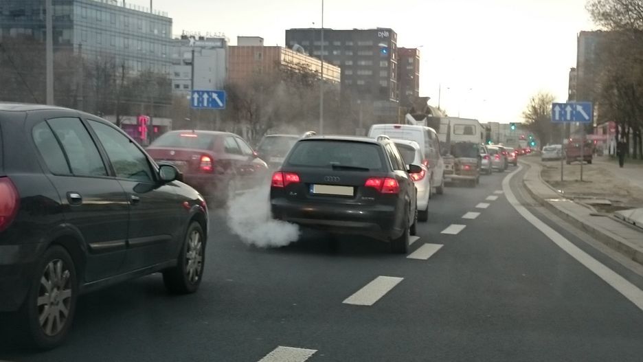 W niektórych przypadkach wysoką emisję widać gołym okiem