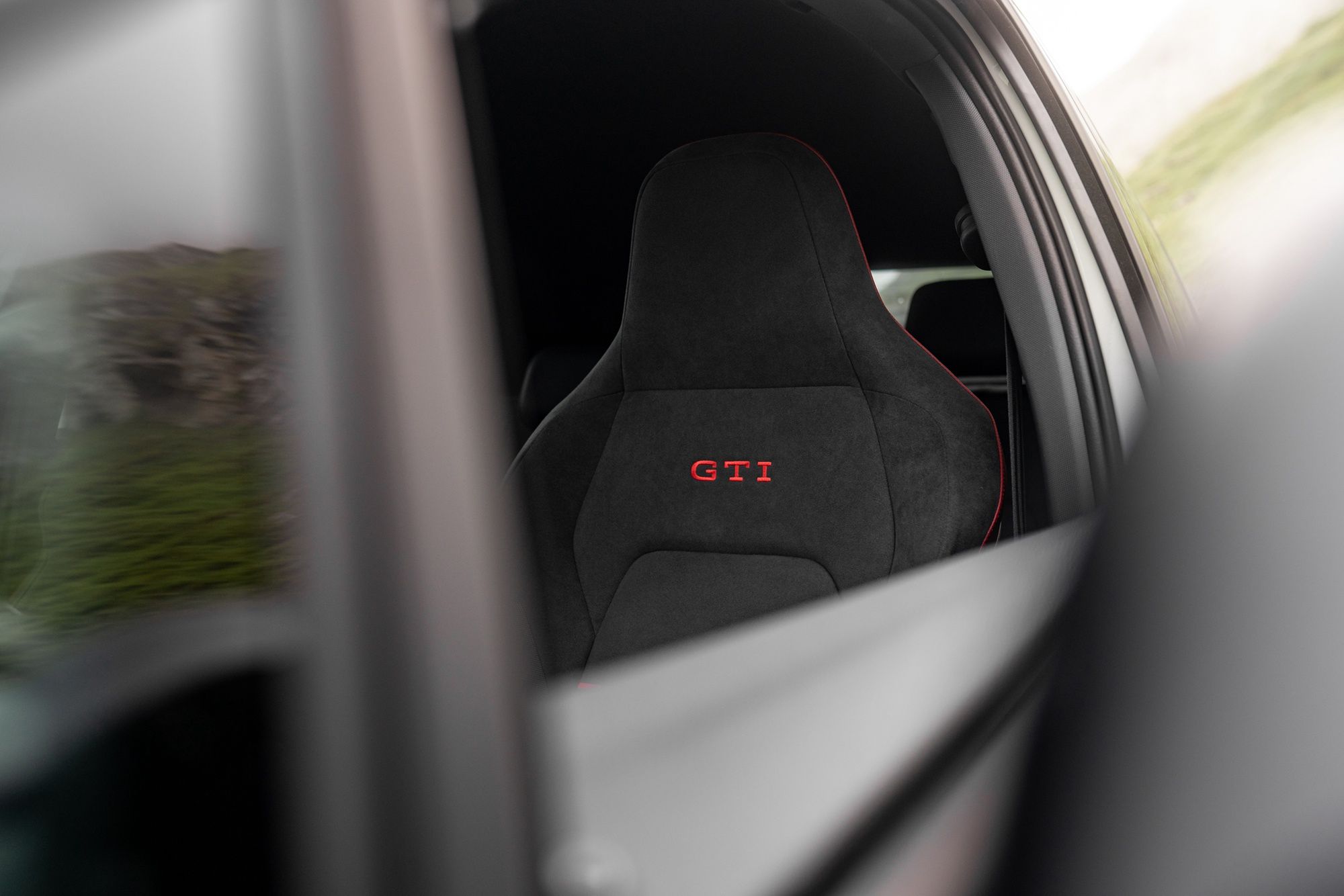 Gran turismo: Volkswagen Golf GTI Clubsport i R w Alpach