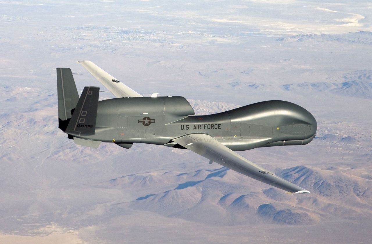 Samolot bezzałogowy RQ-4 Global Hawk (fot. NATO)