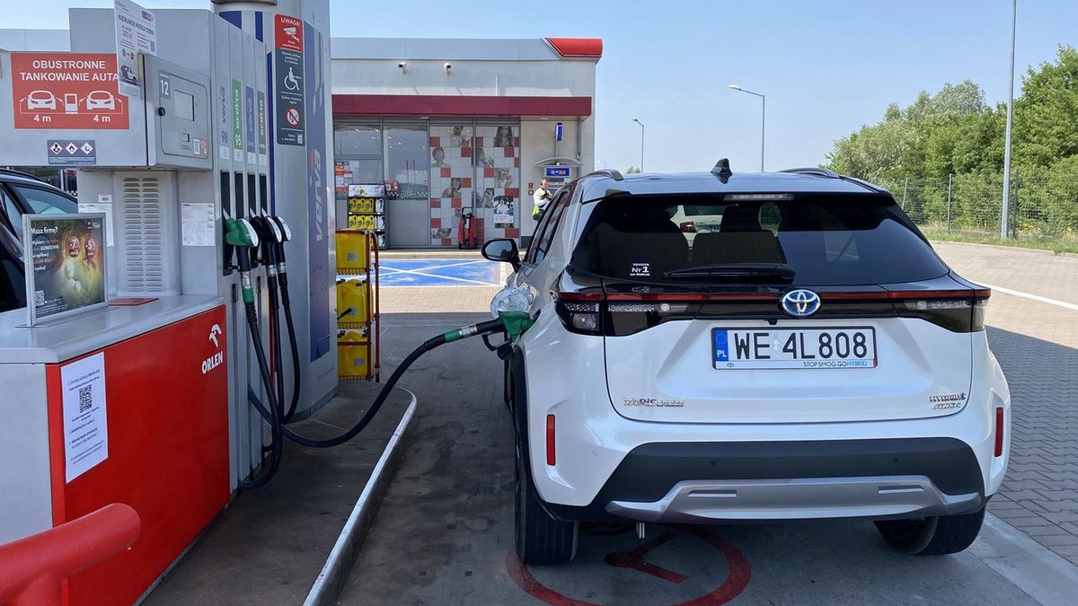 Tankowanie. Stacja paliw