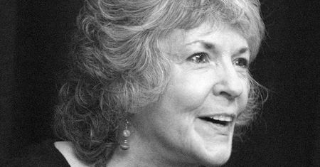 Zmarła popularna autorka kryminałów. Miała 77 lat