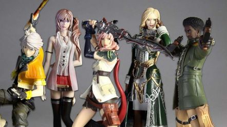 Final Fantasy XIII - świetne figurki! 1