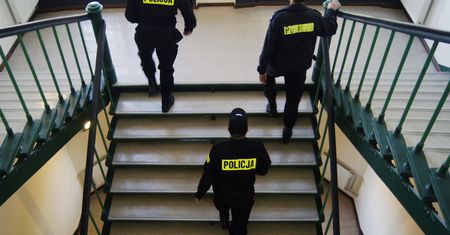 Warszawa. Nastolatkowie brutalnie pobili kolegę. Pomylili go z inną osobą