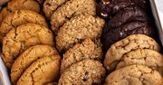 O co chodzi z tymi słodyczami? Crumbl cookies znowu podbijają serca Polaków