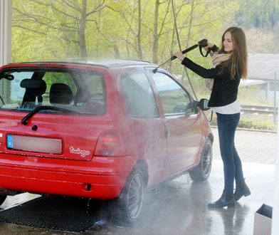 Władza twierdzi, że walczy z koronawirusem, lecz ofiarą absurdalnych przepisów padają obywatele [OPINIA]