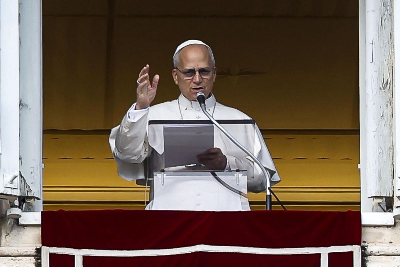 Papież wysłał na Ukrainę trzy tiry pomocy. 100 tys. porcji zupy dla ludzi