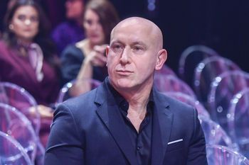 Mieszka w kawalerce. W lesie stworzył prawdziwy raj