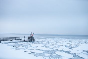 7 ton lodu. Opóźnienia promów i możliwe konwoje