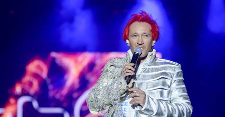 "Twoja twarz brzmi znajomo". Michał Wiśniewski w jury. Otrzymał ostrzeżenie