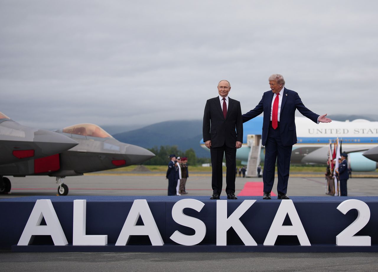 Historyczne spotkanie Władimira Putina z Donaldem Trumpem