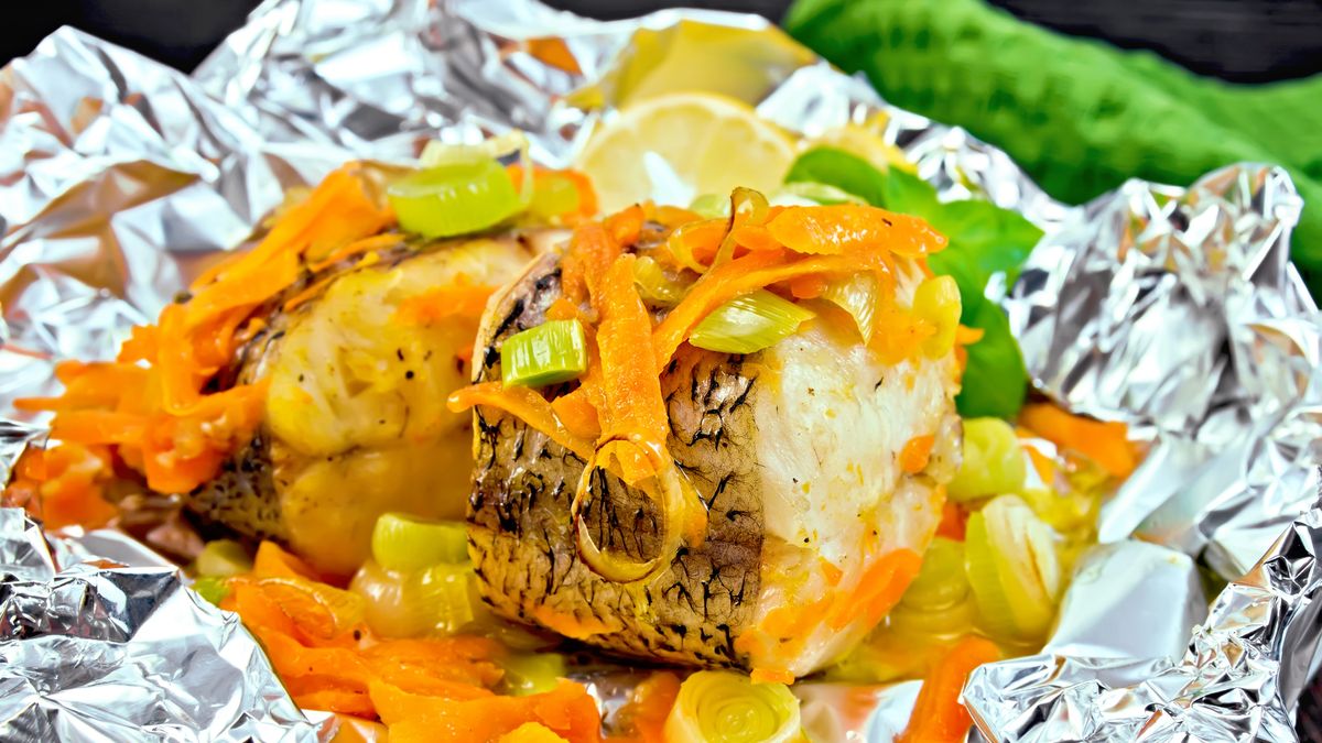 Ryba z warzywami w sreberku