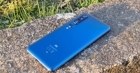 Xiaomi Mi 10 wycofany z Czech. Najlepsze jest jednak uzasadnienie tej decyzji