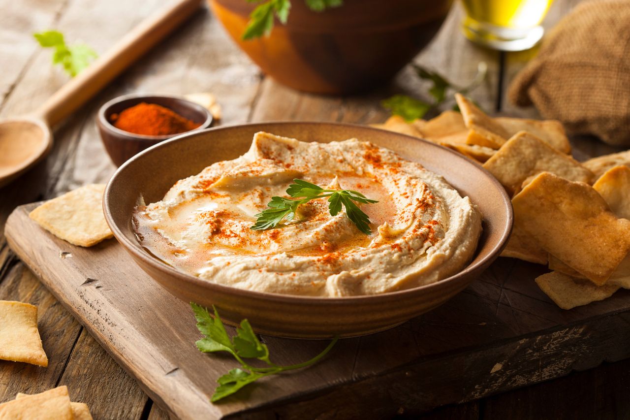 Hummus, czyli pasta ze zdrowej cieciorki. Jak zrobić hummus w domu?