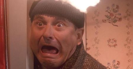 "Kevin sam w domu". Od fryzjera do milionera. Jak dzisiaj wygląda włamywacz Harry?