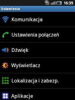 "Ciemny" w praktyce oznacza w tym przypadku czarne tło.