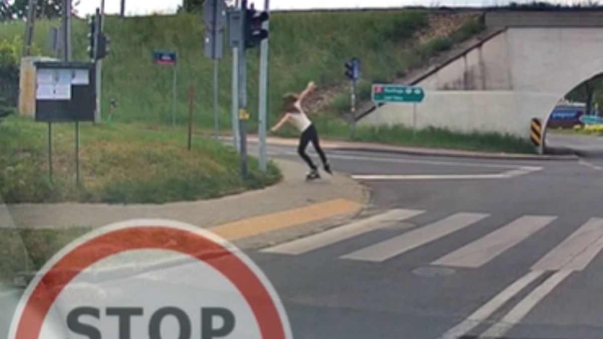 Niebezpieczne zdarzenie zarejestrowała kamera samochodowa.