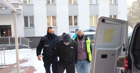 Oleśnica. Rafał B. doigrał się. Trafił do aresztu za grożenie wolontariuszom