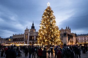 Kosztowne rozpalenie choinki w Krakowie. Prezydent się wycofał