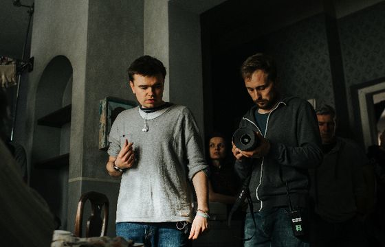 Canal+ kręci serial „Król”. Grają Arkadiusz Jakubik, Magdalena Boczarska, Andrzej Seweryn i Borys Szyc