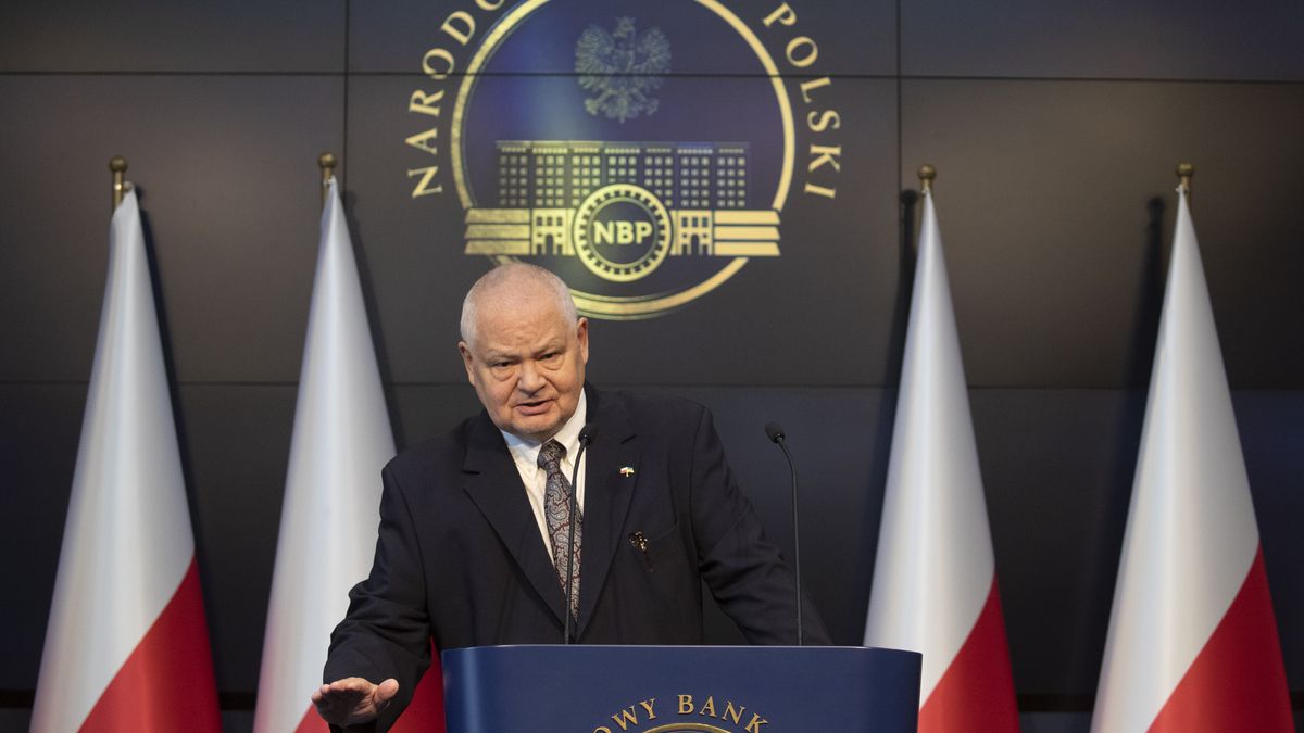 06.05.2022. Warszawa. Konferencja prasowa prezesa Narodowego Banku Polskiego po posiedzeniu Rady Polityki Pienieznej.  n/z Adam Glapinski