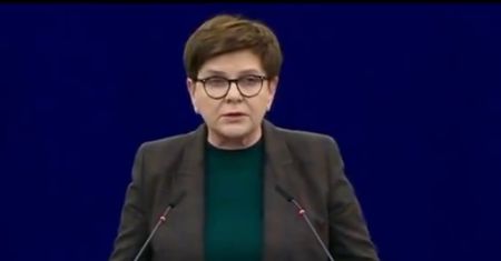 W europarlamencie Szydło nagle zmieniła temat. "Zapytajcie Tuska"
