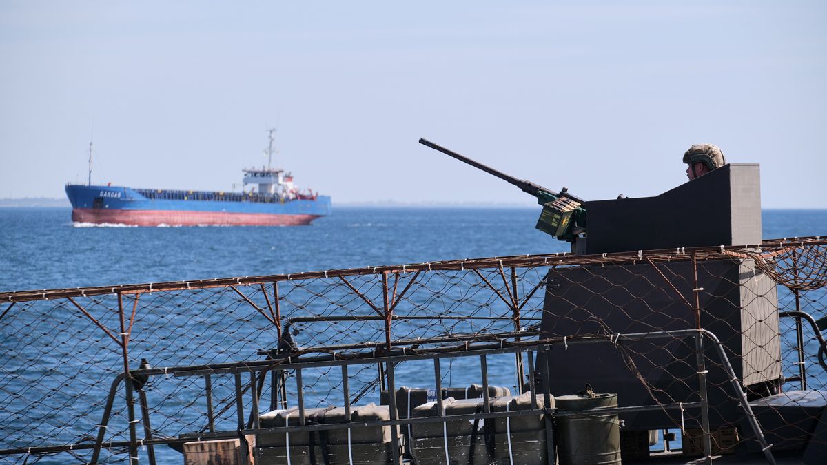 ODESA, UKRAINE - APRIL 28: The Naval Forces of the Armed Forces of Ukraine, patrol the Black Sea off Ukraine's coast to defend infrastructure and residential areas from Russian Shahed drones on April 28, 2026, in Odesa, Ukraine. The vessels, CB90-class assault craft, are fitted with metal anti-drone netting. The Ukrainian Navy has signaled its readiness to take part in an international mission to protect shipping in the Strait of Hormuz. (Photo by Pierre Crom/Getty Images)