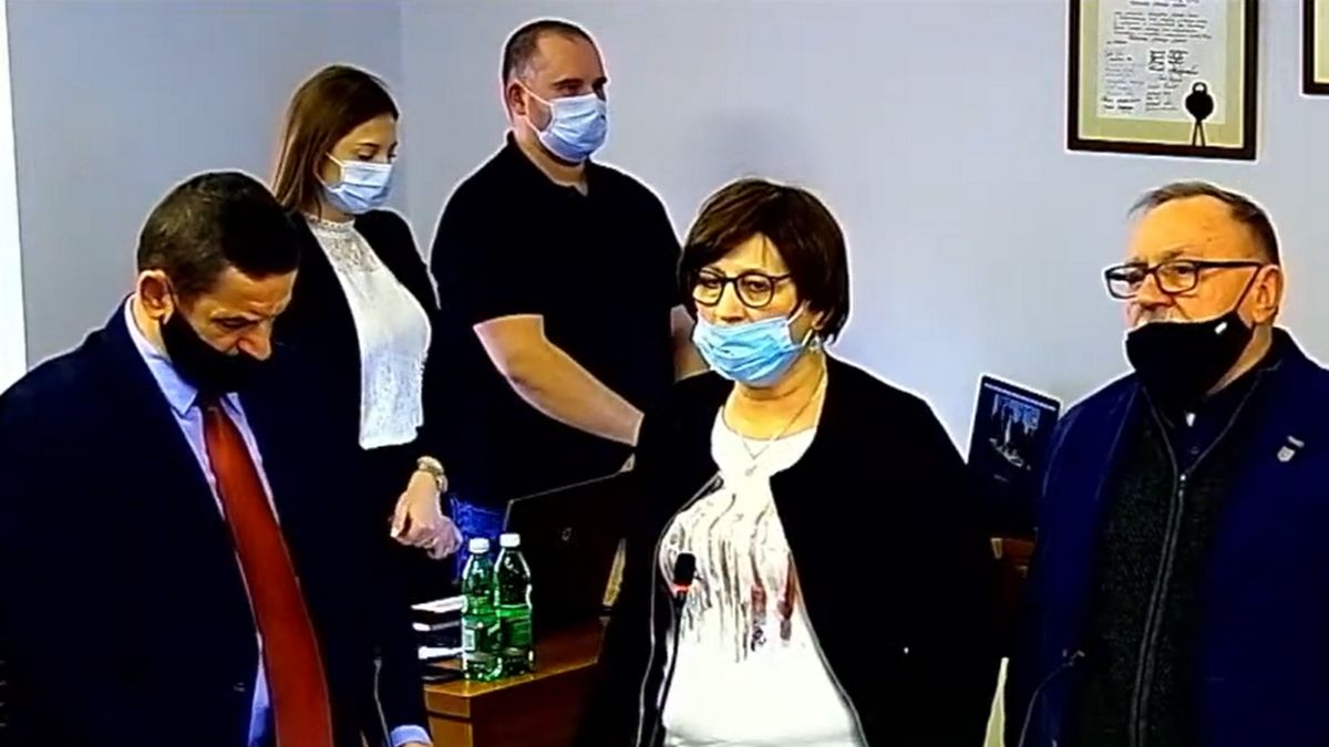 Radni zaczęli śpiewać "Bogurodzicę"