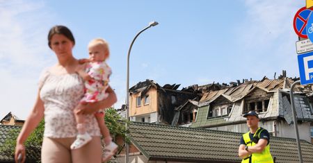 Pogorzelcy z Ząbek nadal nie mogą wrócić do domów. "Nikt się nami nie interesuje"