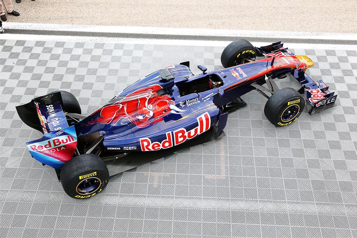 Scuderia Toro Rosso STR6