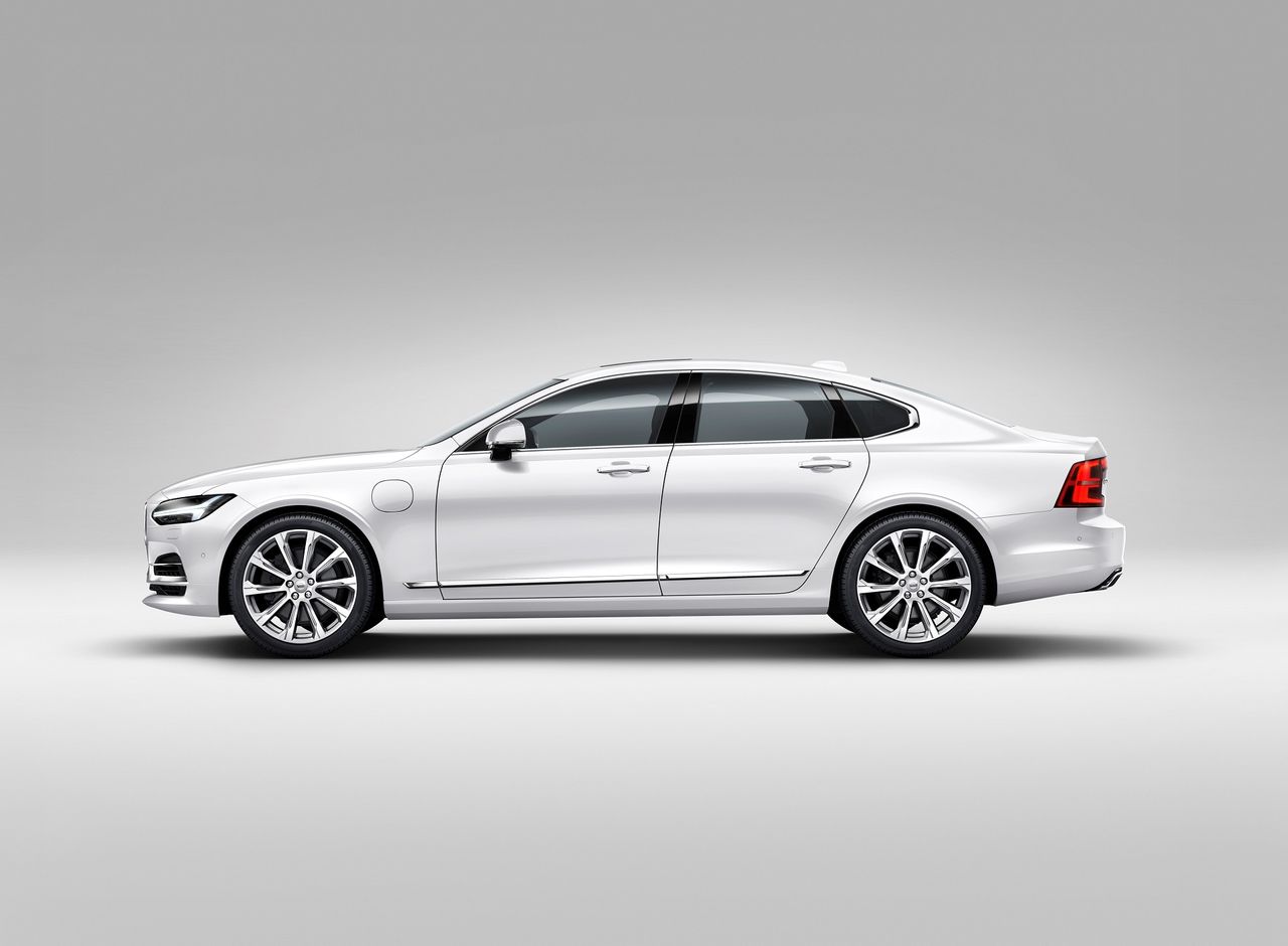 Volvo S90 T8 eAWD (fot. Volvo)