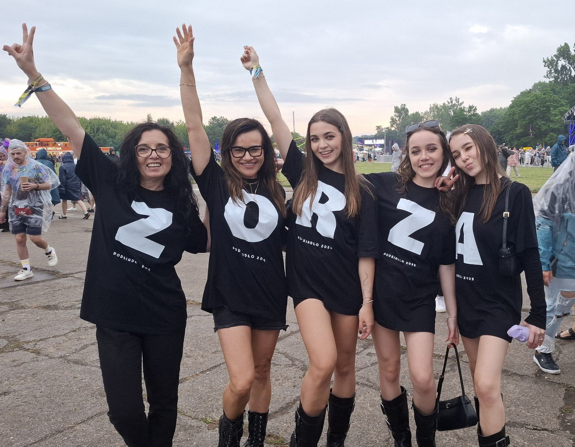 26.07.2025 Festiwal ZORZA Kraków, moda festiwalowa, publiczność na ZORZY, festiwal muzyczny