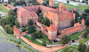 Polskie obiekty na liście UNESCO. Zabytkowe budynki i skarby natury