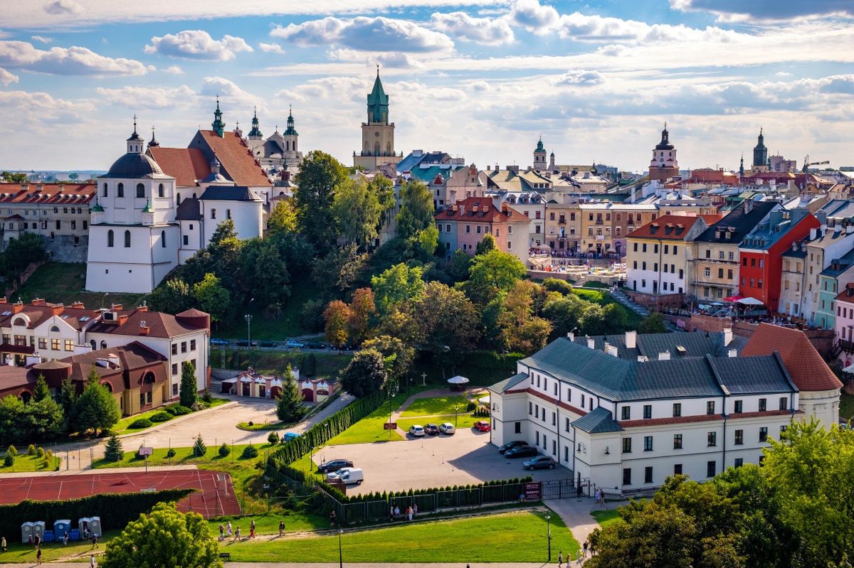 Liczba turystów zagranicznych w Polsce wzrosła aż o 30 proc. Te miasta przyciągają jak magnes