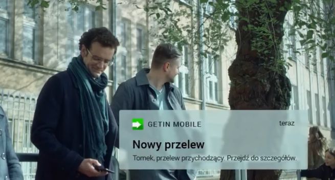 Człowiek z zasadami promuje aplikację mobilną z Kontem Proste Zasady w Getin Banku (wideo)