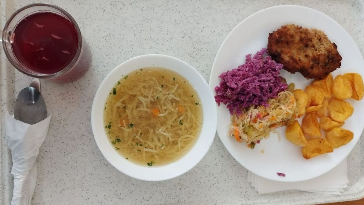 Pokazała jak karmią jej syna w szpitalu. Internet oszalał