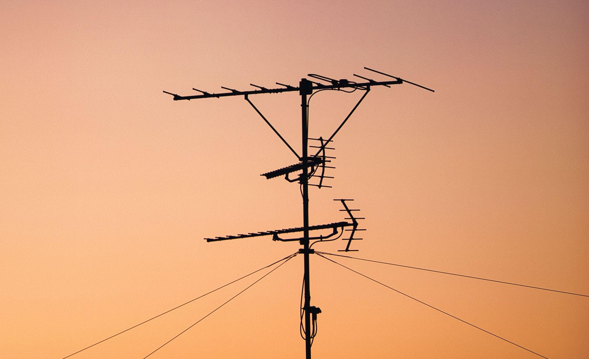 Nie będzie nowych stacji na MUX-8? Nikt nie zgłosił się do KRRiT