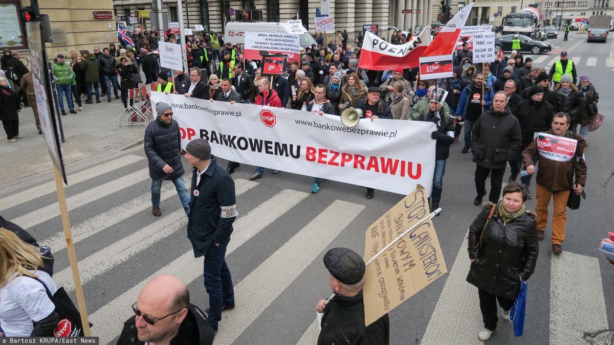 Kredyty we frankach. Frankowicze składają pozew zbiorowy