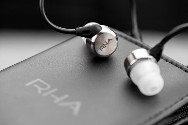 RHA MA750i - etui ochronne