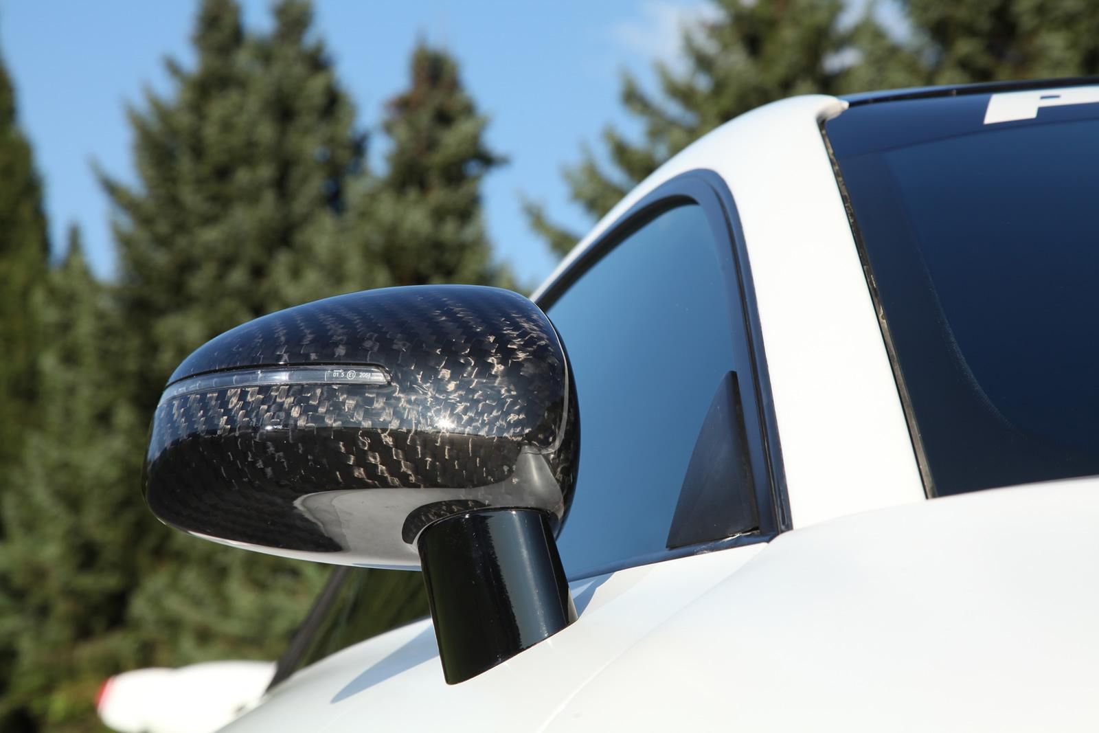 Audi TT RS Black & White Edition