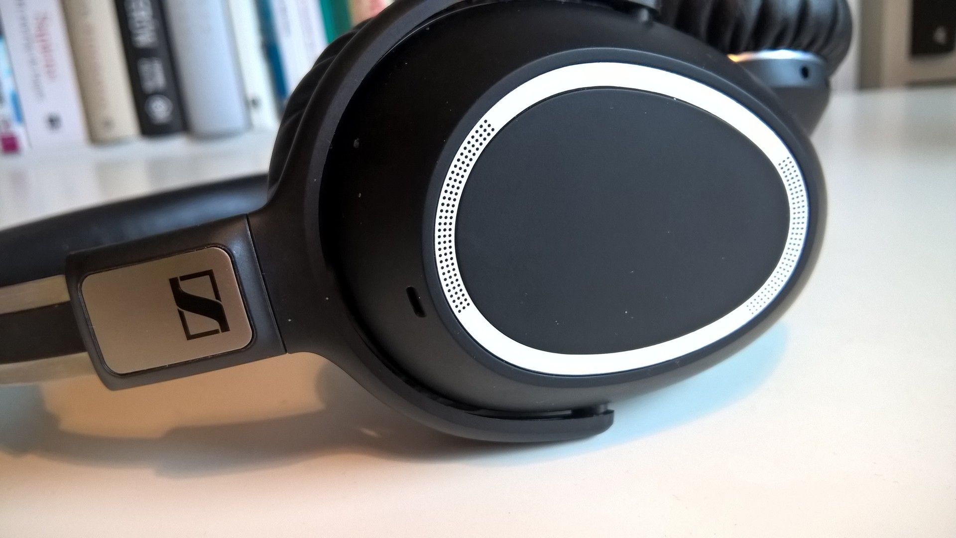 Sennheiser PXC 550 – test słuchawek z aktywnym tłumieniem hałasu 4