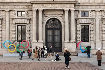 Lawina turystów w europejskim mieście. "Wszystko ma swoją cenę, ale to historyczne wydarzenie"