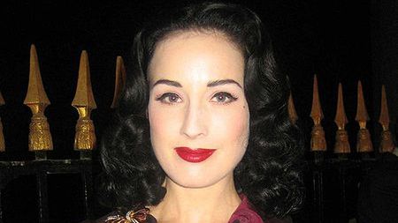 Bądź modna w stylu pin-up girl 1