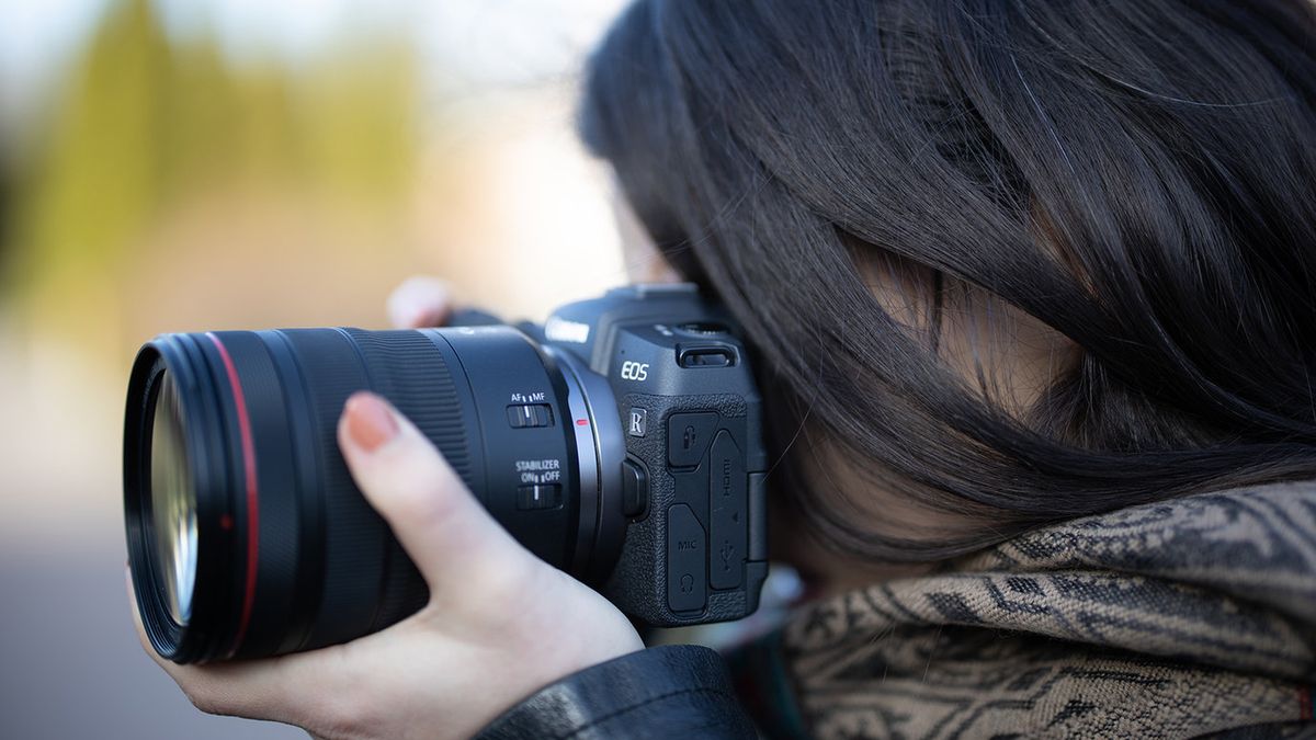 Ustawiaj punkty AF nosem! Problem osób lewoocznych z Canonami EOS R i RP 1