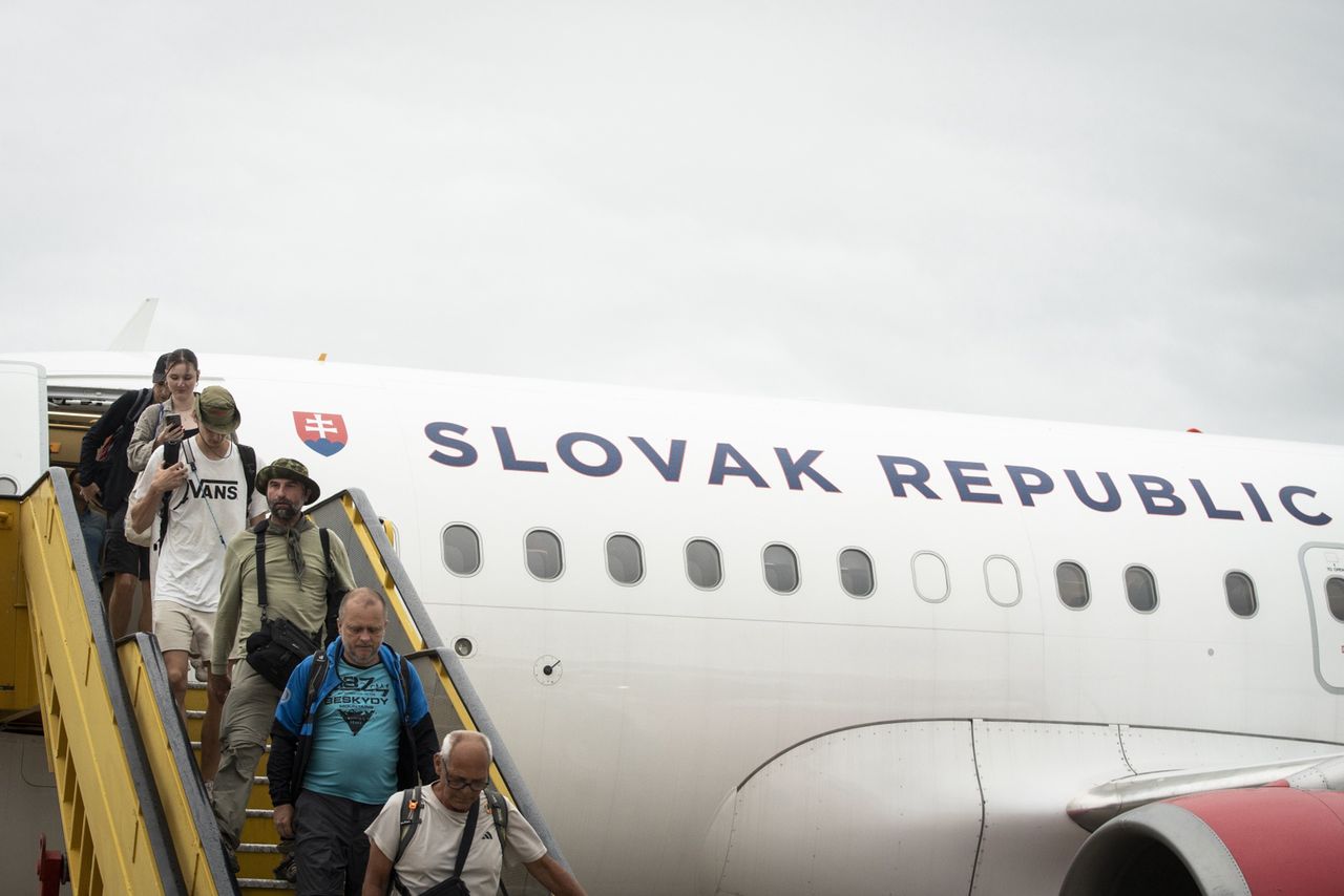 Przyleciał samolot z Jordanii. Na pokładzie repatriowani Polacy