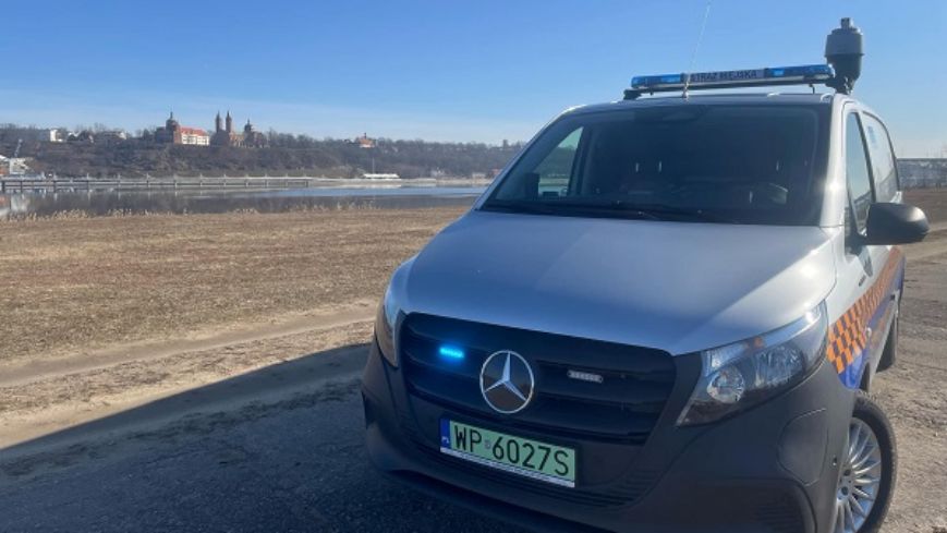 Wyrzucał śmieci nad Wisłą