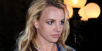 Nowy chłopak Britney Spears jest ojcem DZIEWIĘCIORGA DZIECI! Jego żona przerwała milczenie:"Jest żonaty i wyrzekł się własnych dzieci"